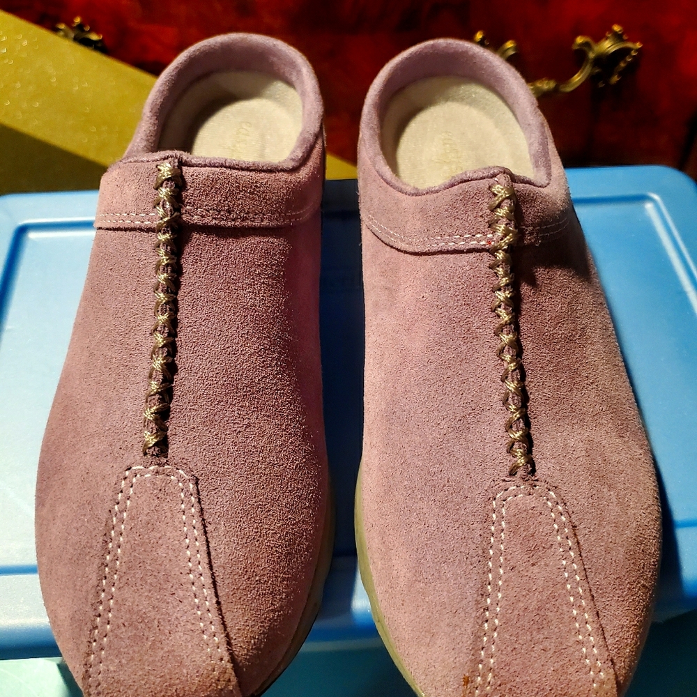 Easy Spirit slip-on Suede leather  Lavender